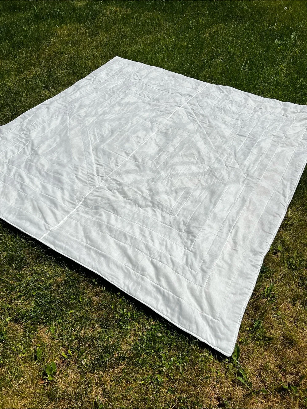 Vintage Quilt + Matching Shams